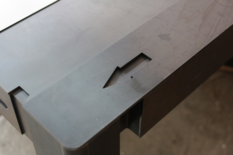 NeulantvanExel-FloppyTable-detail2