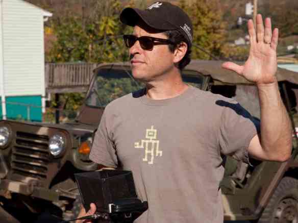 HIGH FIVE BEAAATCHEE!