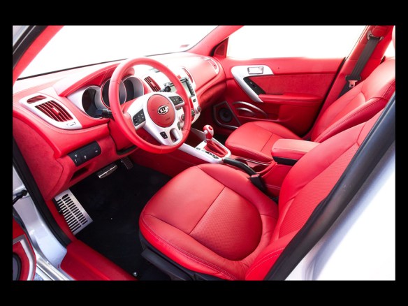 2012-Kia-Cyborg-Forte-Interior-Details-1-1024x768