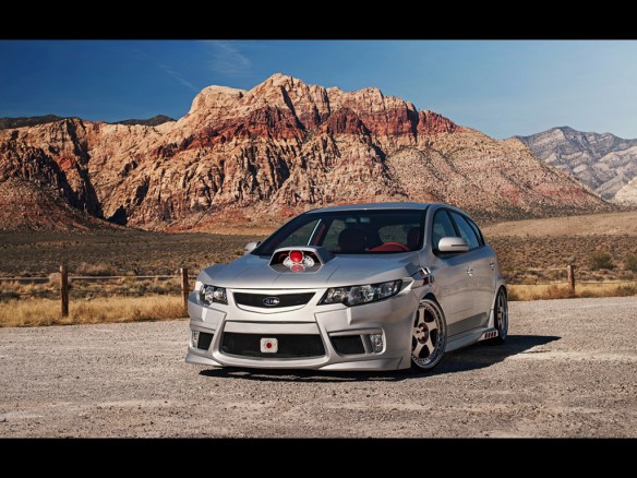 2012-Kia-Cyborg-Forte-Static-1-1024x768