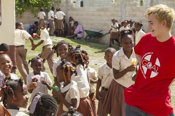 O ator em visita ao Haiti no final de 2013