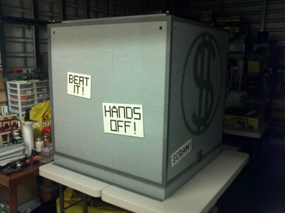 lego-money-bin1-625x468