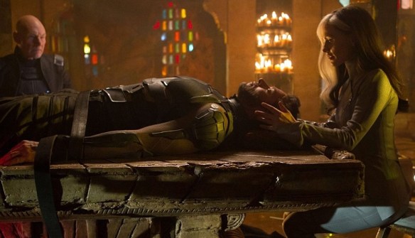 X-Men-Days-of-Future-Past-Rogue-Wolverine-Professor-X